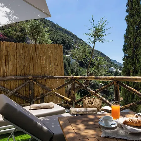 Nannina Bed and Breakfast 4*