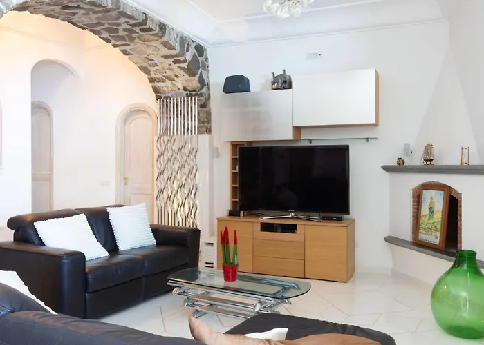 Nannina Bed & Breakfast 4*